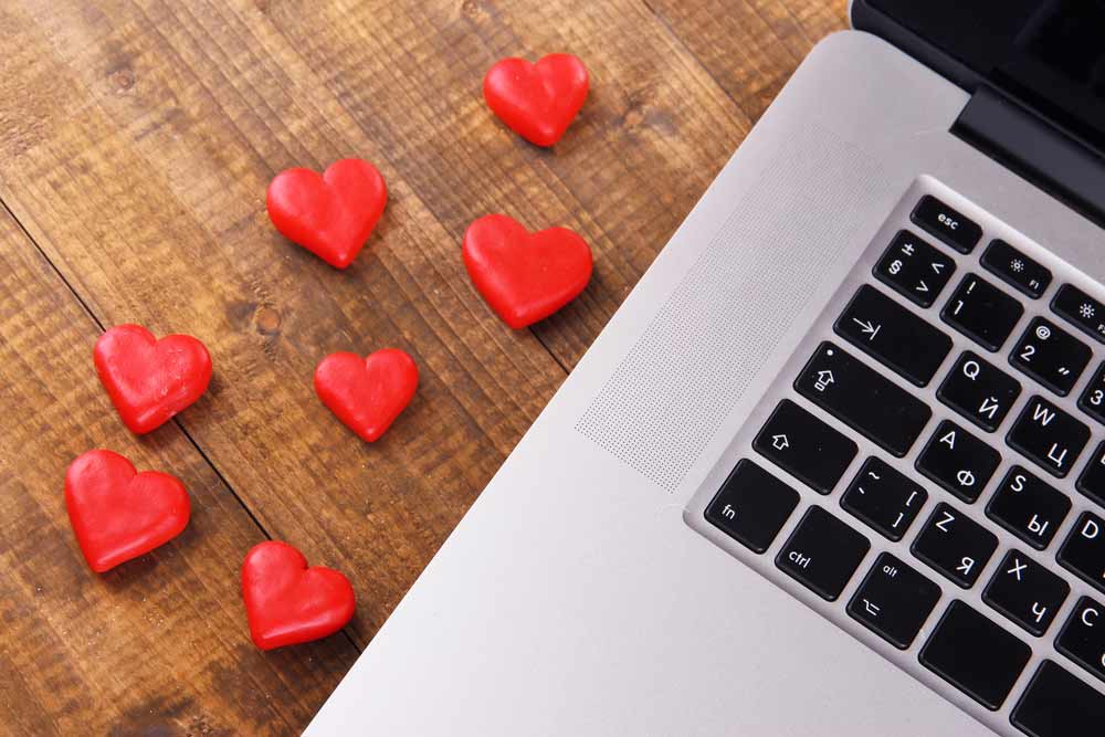 How to Optimize Your Online Dating Profile with Real Marketing Principles